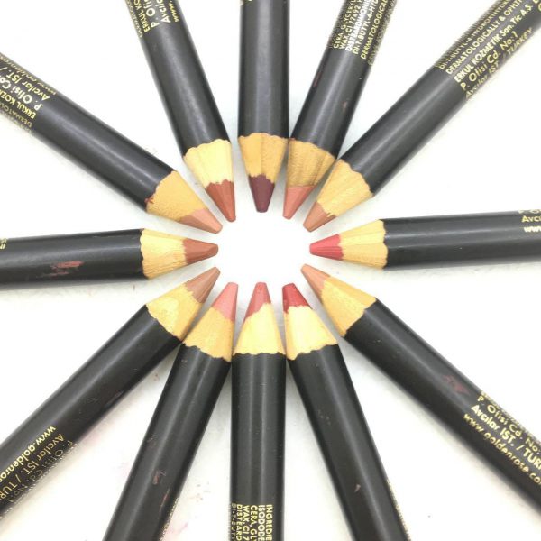 خرید و قیمت و مشخصات پک 12 عددی رژلب مدادی گلدن رز GOLDEN ROSE در فروشگاه اینترنتی زیبا مد