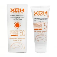 خرید و قیمت و مشخصات کرم ضد آفتاب بدون رنگ XQM حاوی SPF 50 حجم 50 میلی لیتر در زیبا مد